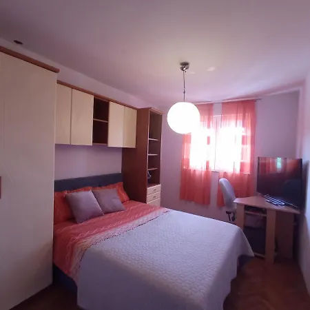 Alba 3 Bedrooms * شيبينيك